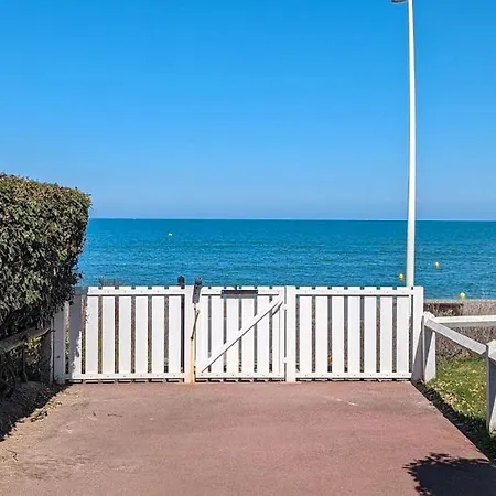 Beau Acces Plage, Piscine, Jardin, Tennis, Velos, Netflix