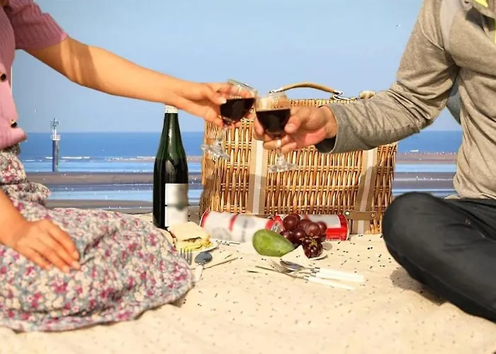 Beau Studio Acces Plage, Piscine, Jardin, Tennis, Velos, Netflix Lejlighed *