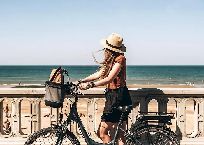 Lejlighed Beau Studio Acces Plage, Piscine, Jardin, Tennis, Velos, Netflix