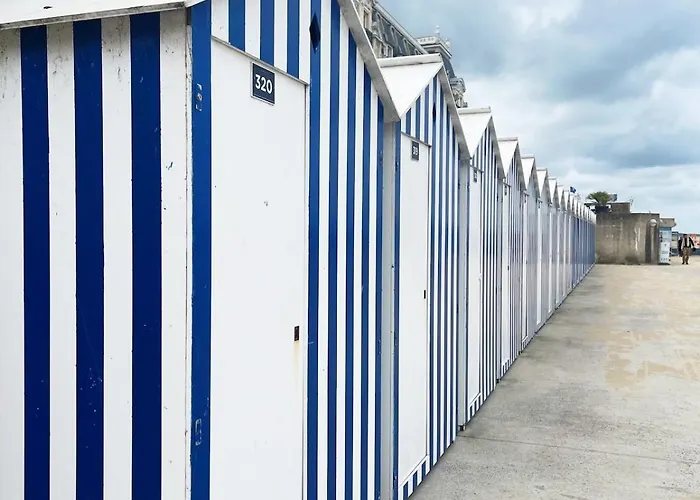 Beau Studio Acces Plage, Piscine, Jardin, Tennis, Velos, Netflix Cabourg