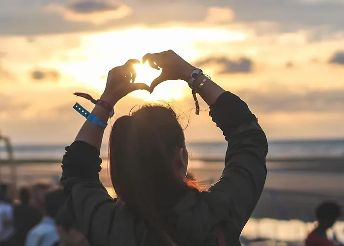 Beau Studio Acces Plage, Piscine, Jardin, Tennis, Velos, Netflix *